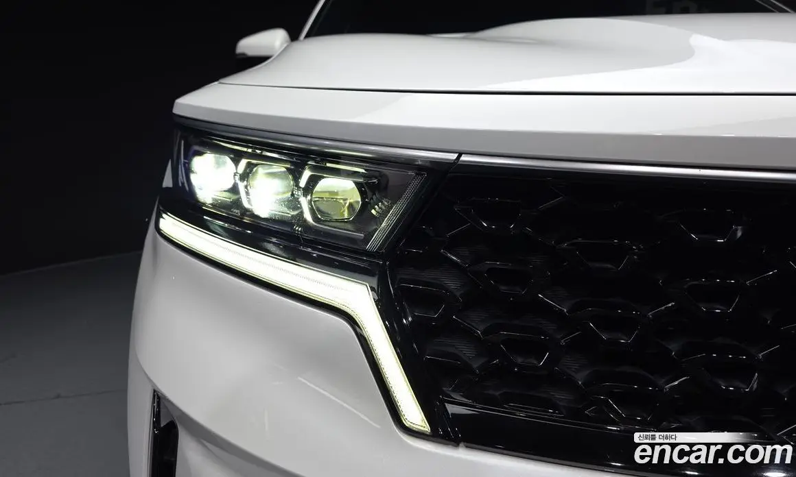 Kia Sorento 2023 2.5 автомат (гидро), фото 8 Kia Sorento 2023 2.5 автомат (гидро), фото 8