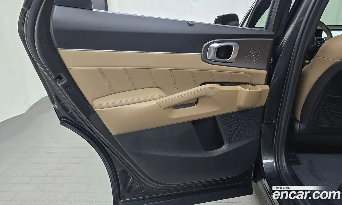 Kia Sorento 2024 1.6 автомат (гидро), фото 15