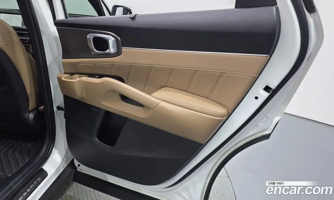 Kia Sorento 2025 1.6 автомат (гидро), фото 15 Kia Sorento 2025 1.6 автомат (гидро), фото 15