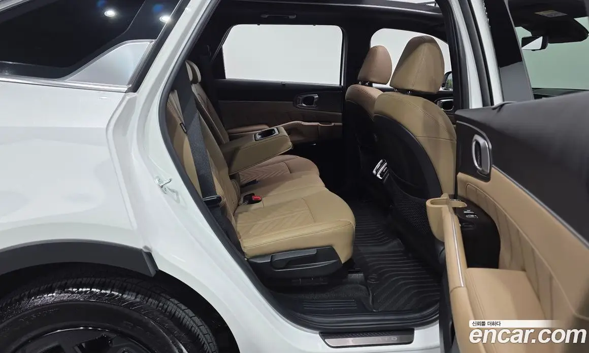 Kia Sorento 2025 1.6 автомат (гидро), фото 17 Kia Sorento 2025 1.6 автомат (гидро), фото 17