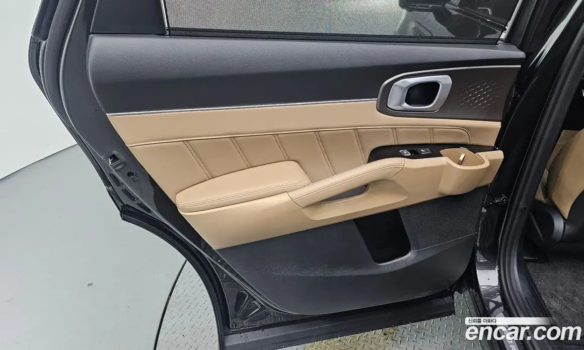 Kia Sorento 2026 1.6 автомат (гидро), фото 15 Kia Sorento 2026 1.6 автомат (гидро), фото 15