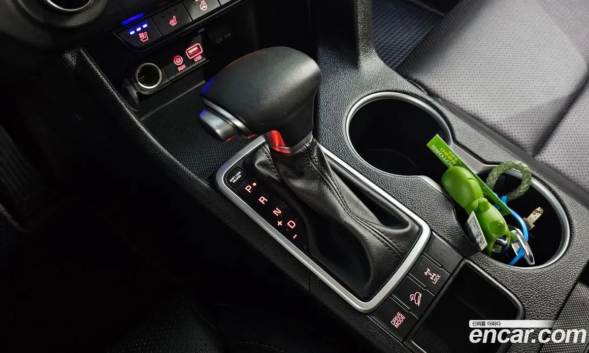 Kia Sportage 2016 2.0 автомат (гидро), фото 12