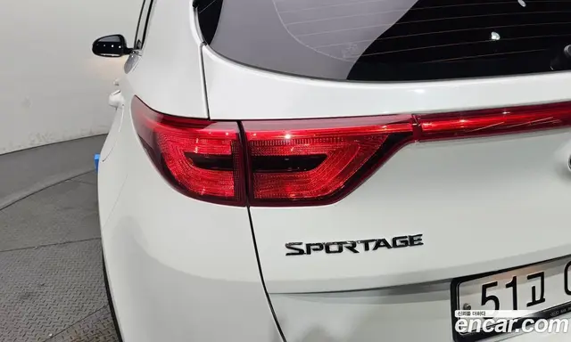 Kia Sportage 2016 2.0 автомат (гидро), миниатюра 9