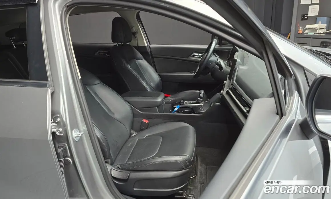 Kia Sportage 2023 2.0 автомат (гидро), фото 18