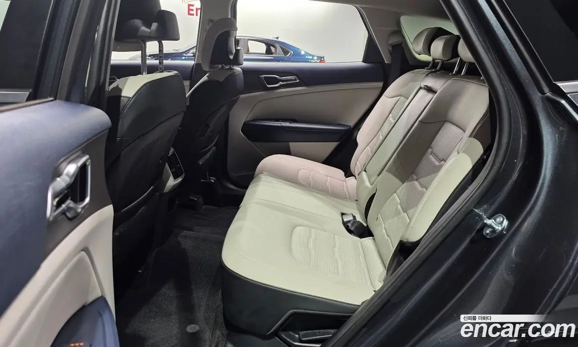 Kia Sportage 2025 1.6 автомат (гидро), фото 17 Kia Sportage 2025 1.6 автомат (гидро), фото 17