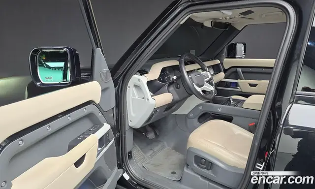 Land Rover Defender 2022 3.0 автомат (гидро), миниатюра 10 Land Rover Defender 2022 3.0 автомат (гидро), миниатюра 10
