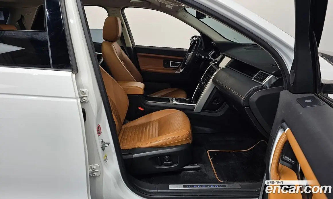 Land Rover Discovery Sport 2017 2.0 автомат (гидро), фото 16 Land Rover Discovery Sport 2017 2.0 автомат (гидро), фото 16