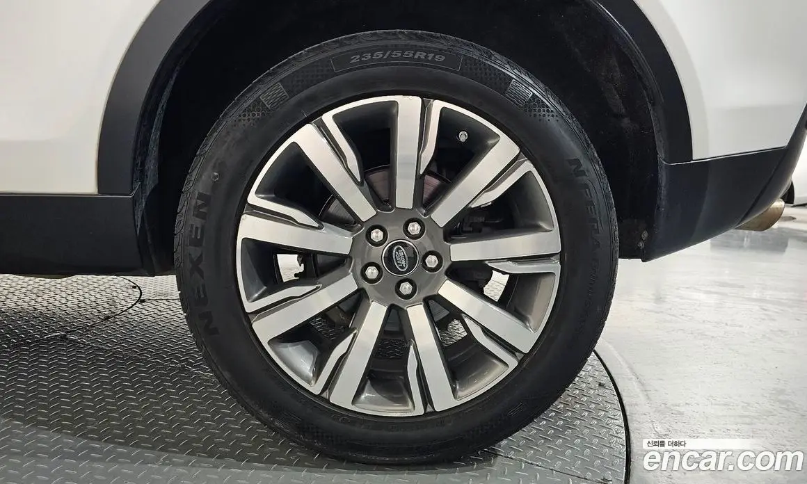 Land Rover Discovery Sport 2017 2.0 автомат (гидро), фото 7 Land Rover Discovery Sport 2017 2.0 автомат (гидро), фото 7