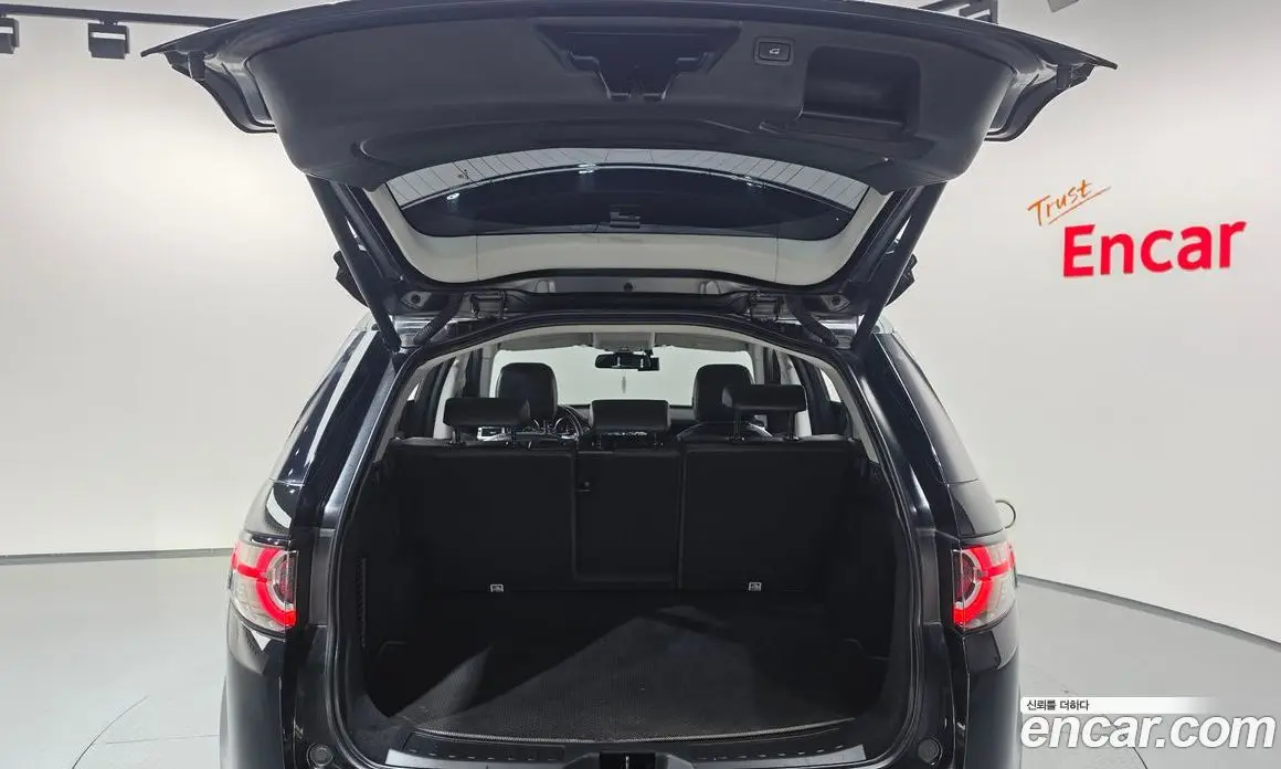Land Rover Discovery Sport 2017 2.0 автомат (гидро), фото 20 Land Rover Discovery Sport 2017 2.0 автомат (гидро), фото 20