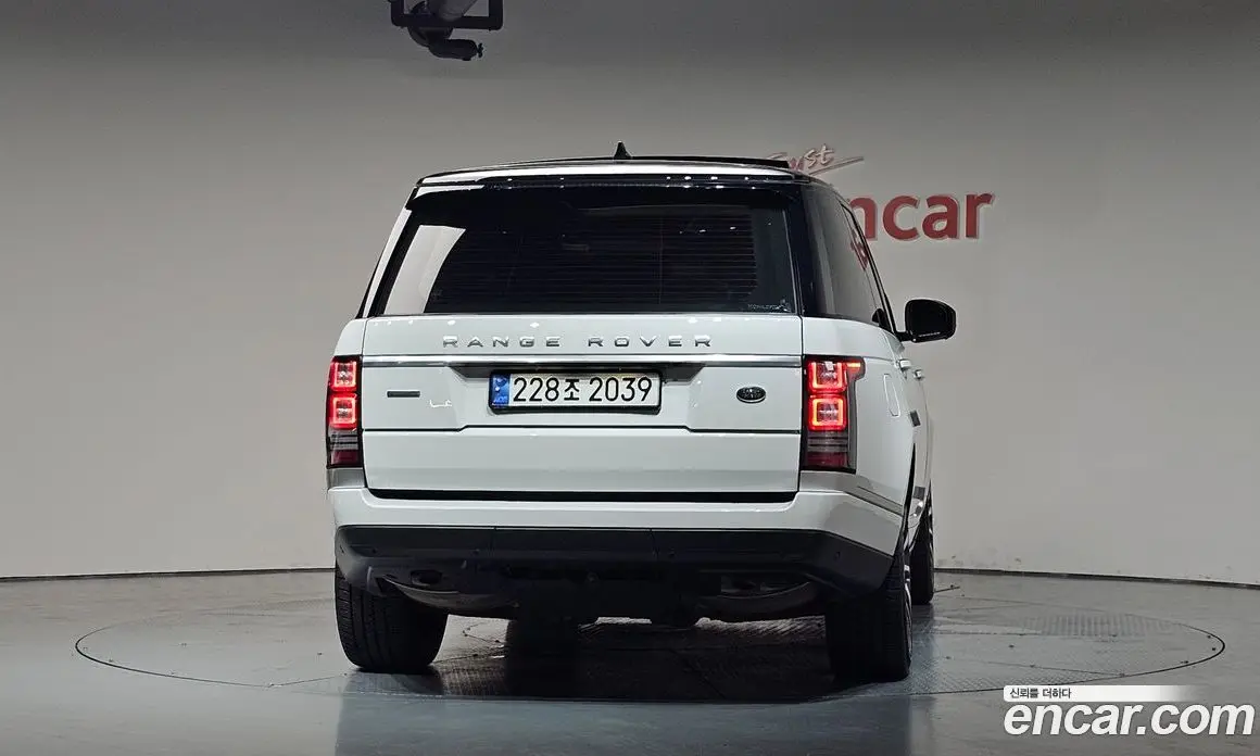 Land Rover Range Rover 2017 5.0 автомат (гидро), фото 3 Land Rover Range Rover 2017 5.0 автомат (гидро), фото 3