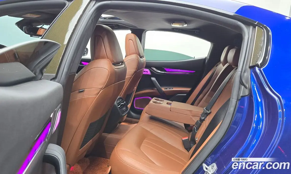 Maserati Ghibli 2018 3.0 автомат (гидро), фото 17 Maserati Ghibli 2018 3.0 автомат (гидро), фото 17