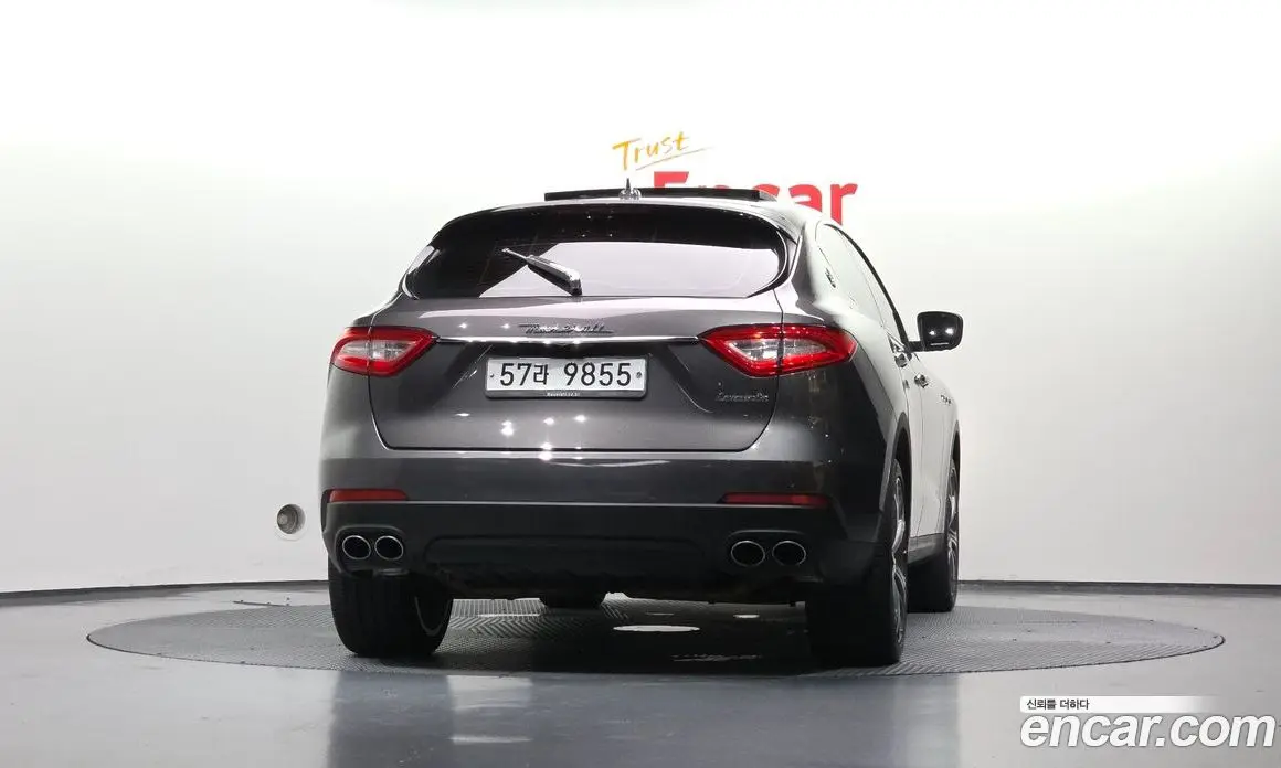 Maserati Levante 2017 3.0 автомат (гидро), фото 4 Maserati Levante 2017 3.0 автомат (гидро), фото 4