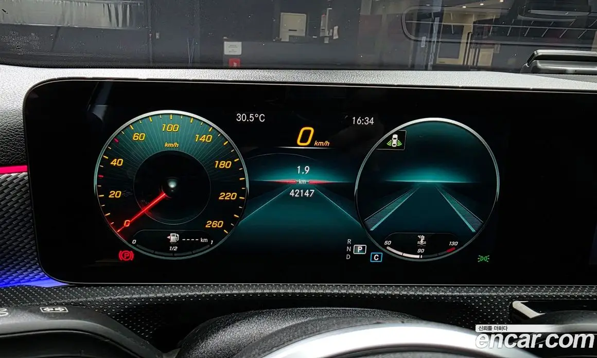 Mercedes-Benz A-Class 2021 2.0 автомат (гидро), фото 8