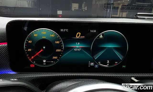 Mercedes-Benz A-Class 2021 2.0 автомат (гидро), миниатюра 8