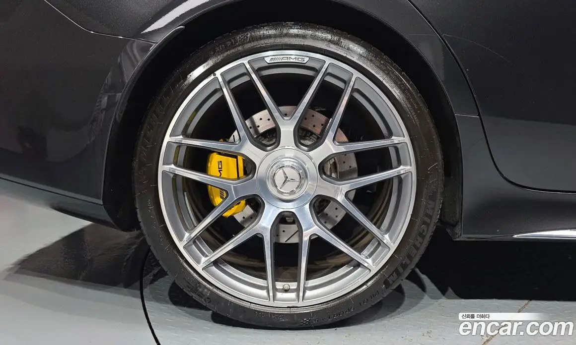 Mercedes-Benz AMG GT 2023 3.0 автомат (гидро), фото 5
