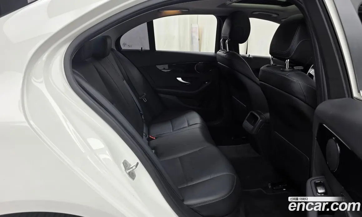 Mercedes-Benz C-Class 2016 1.6 автомат (гидро), фото 12 Mercedes-Benz C-Class 2016 1.6 автомат (гидро), фото 12