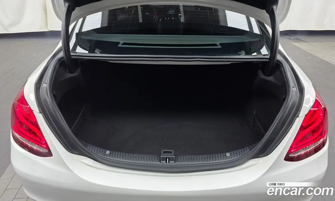 Mercedes-Benz C-Class 2016 1.6 автомат (гидро), фото 20 Mercedes-Benz C-Class 2016 1.6 автомат (гидро), фото 20