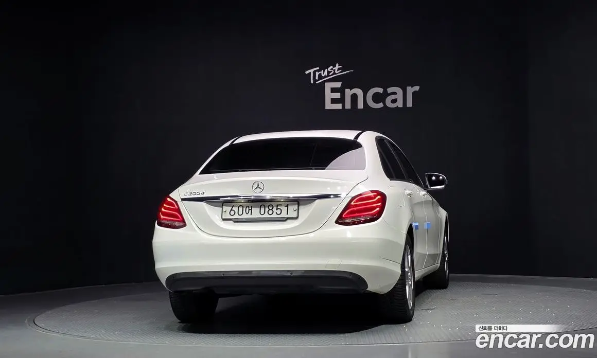 Mercedes-Benz C-Class 2016 1.6 автомат (гидро), фото 4 Mercedes-Benz C-Class 2016 1.6 автомат (гидро), фото 4