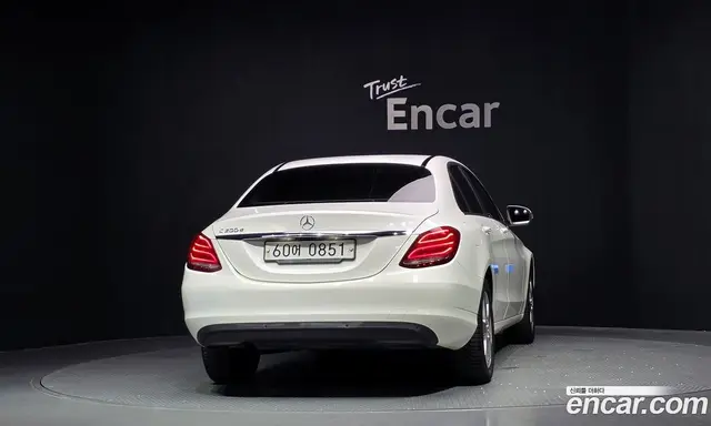 Mercedes-Benz C-Class 2016 1.6 автомат (гидро), миниатюра 4 Mercedes-Benz C-Class 2016 1.6 автомат (гидро), миниатюра 4