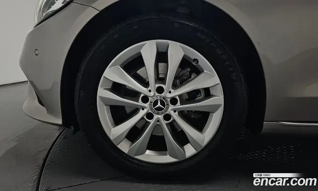 Mercedes-Benz C-Class 2020 2.0 автомат (гидро), миниатюра 4 Mercedes-Benz C-Class 2020 2.0 автомат (гидро), миниатюра 4