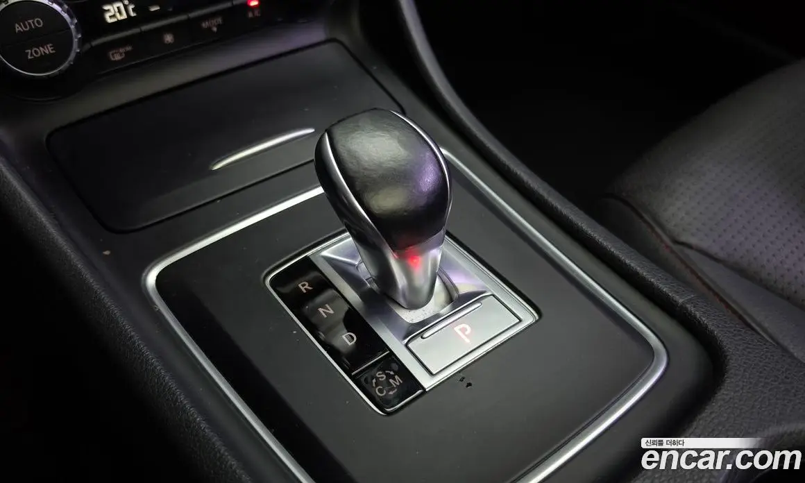 Mercedes-Benz CLA-Class 2015 2.0 автомат (гидро), фото 9 Mercedes-Benz CLA-Class 2015 2.0 автомат (гидро), фото 9