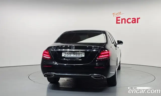 Mercedes-Benz E-Class 2018 2.0 автомат (гидро), миниатюра 4 Mercedes-Benz E-Class 2018 2.0 автомат (гидро), миниатюра 4