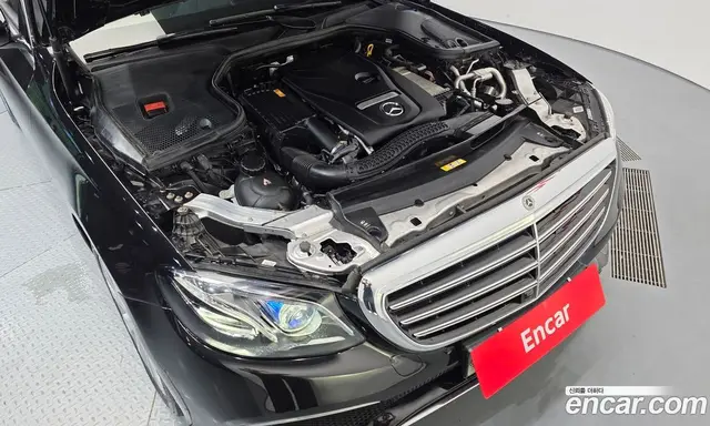 Mercedes-Benz E-Class 2018 2.0 автомат (гидро), миниатюра 6 Mercedes-Benz E-Class 2018 2.0 автомат (гидро), миниатюра 6