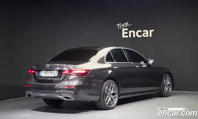 Mercedes-Benz E-Class 2020 1.9 автомат (гидро), миниатюра 2