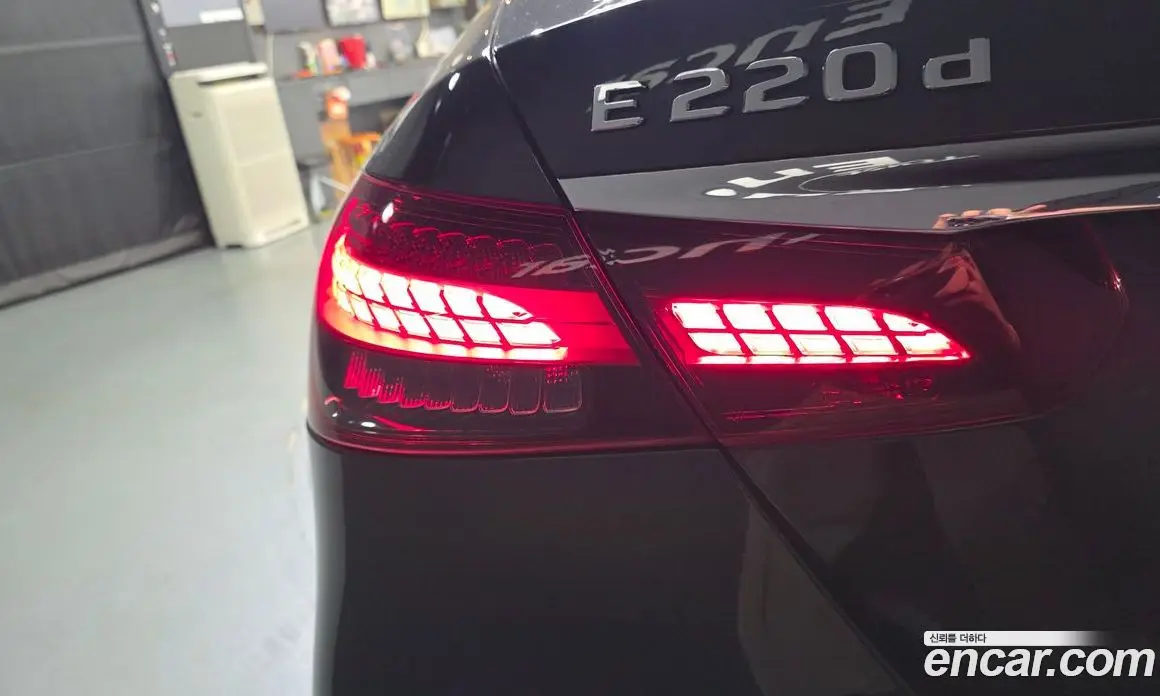 Mercedes-Benz E-Class 2020 1.9 автомат (гидро), фото 9