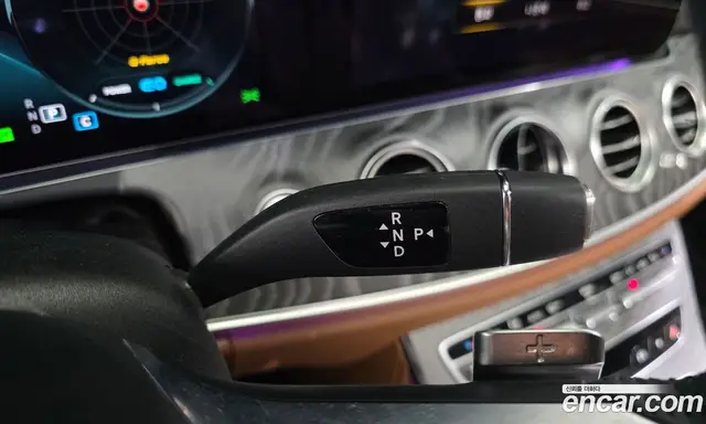 Mercedes-Benz E-Class 2021 2.0 автомат (гидро), миниатюра 12