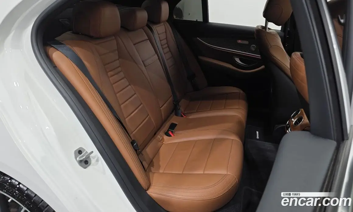 Mercedes-Benz E-Class 2021 2.0 автомат (гидро), фото 18