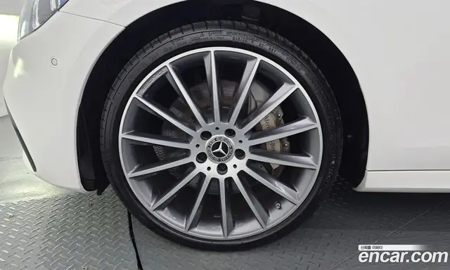 Mercedes-Benz E-Class 2021 2.0 автомат (гидро), миниатюра 5