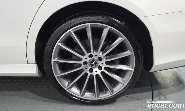 Mercedes-Benz E-Class 2021 2.0 автомат (гидро), миниатюра 7
