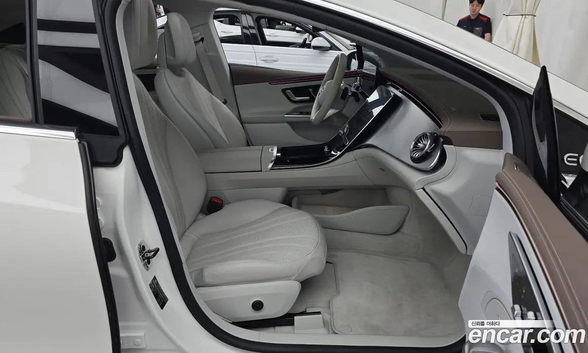 Mercedes-Benz EQE 2024 0.3 автомат (гидро), фото 11 Mercedes-Benz EQE 2024 0.3 автомат (гидро), фото 11