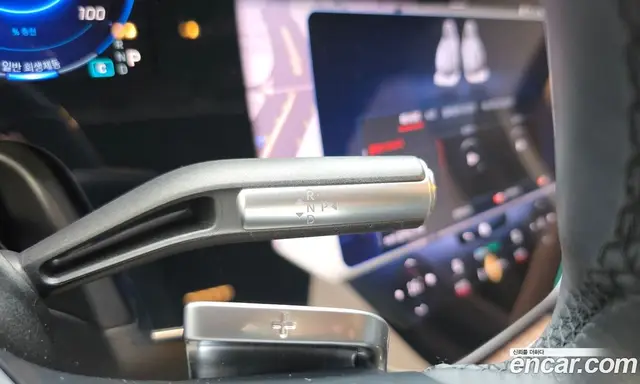 Mercedes-Benz EQS 2023 0.3 автомат (гидро), миниатюра 12