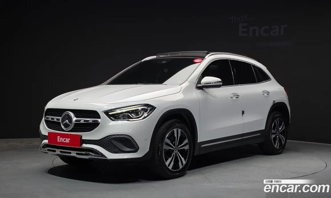 Mercedes-Benz GLA-Class 2021 2.0 автомат (гидро), фото 1 Mercedes-Benz GLA-Class 2021 2.0 автомат (гидро), фото 1