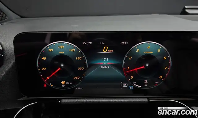 Mercedes-Benz GLA-Class 2021 2.0 автомат (гидро), миниатюра 11 Mercedes-Benz GLA-Class 2021 2.0 автомат (гидро), миниатюра 11