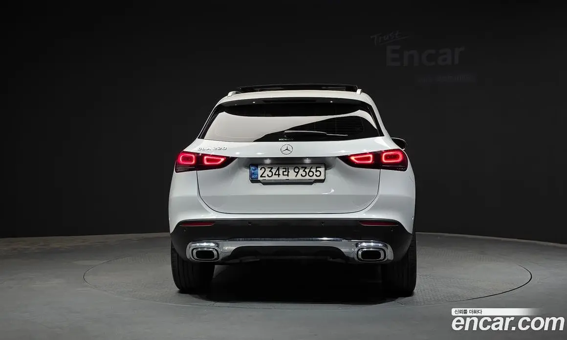 Mercedes-Benz GLA-Class 2021 2.0 автомат (гидро), фото 4 Mercedes-Benz GLA-Class 2021 2.0 автомат (гидро), фото 4
