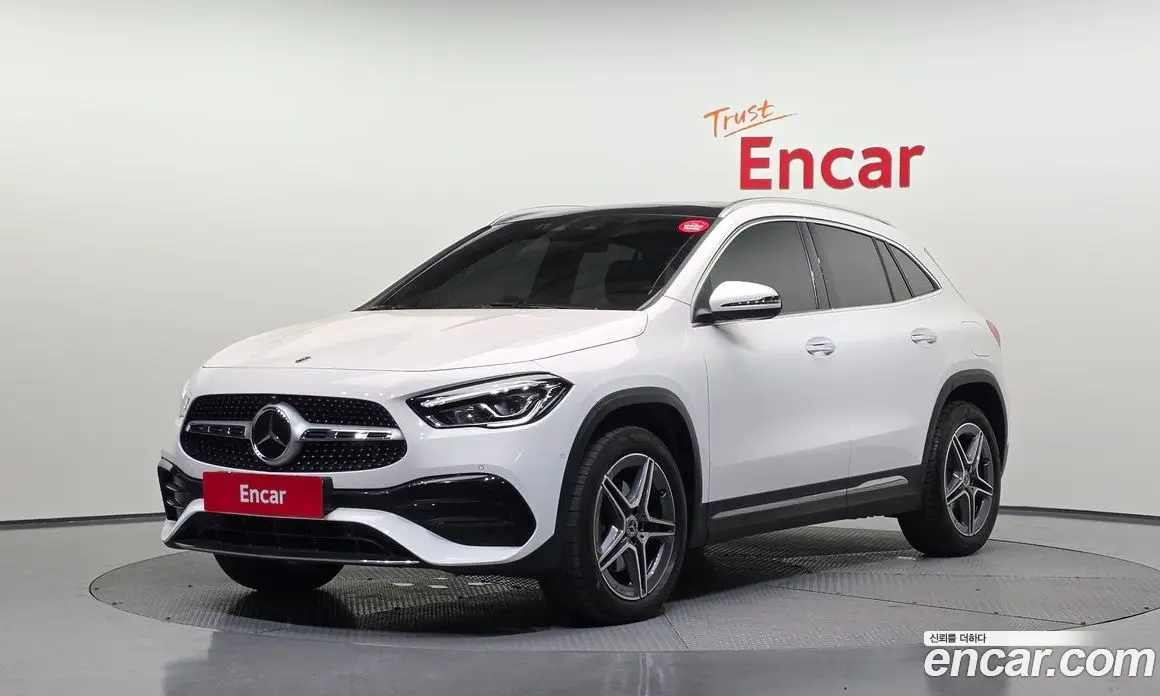 Mercedes-Benz GLA-Class 2023 2.0 автомат (гидро), фото 1 Mercedes-Benz GLA-Class 2023 2.0 автомат (гидро), фото 1