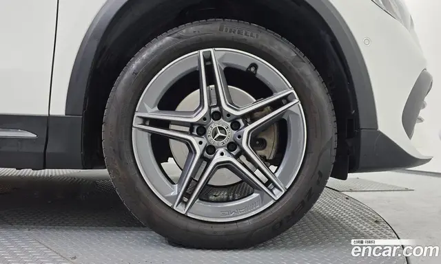 Mercedes-Benz GLA-Class 2023 2.0 автомат (гидро), миниатюра 7 Mercedes-Benz GLA-Class 2023 2.0 автомат (гидро), миниатюра 7