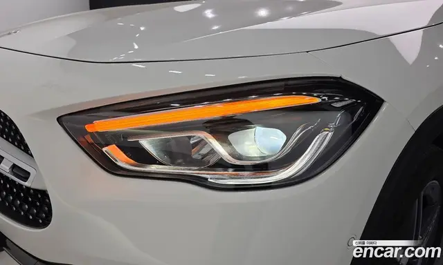 Mercedes-Benz GLA-Class 2023 2.0 автомат (гидро), миниатюра 8 Mercedes-Benz GLA-Class 2023 2.0 автомат (гидро), миниатюра 8