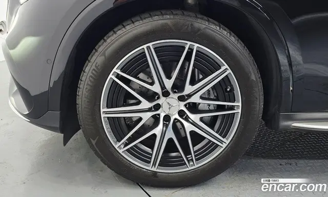 Mercedes-Benz GLC-Class 2024 2.0 автомат (гидро), миниатюра 5 Mercedes-Benz GLC-Class 2024 2.0 автомат (гидро), миниатюра 5