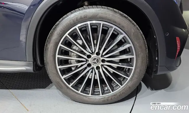 Mercedes-Benz GLC-Class 2024 2.0 автомат (гидро), миниатюра 7
