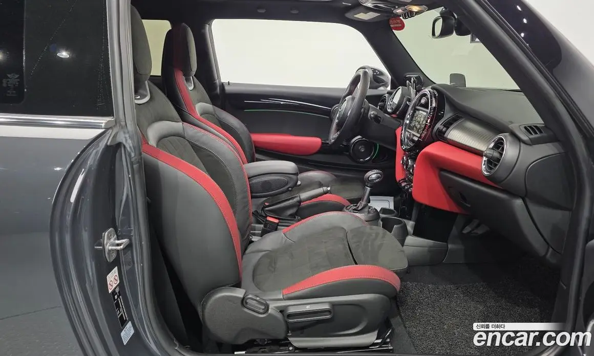 Mini Cooper 2019 2.0 автомат (гидро), фото 17 Mini Cooper 2019 2.0 автомат (гидро), фото 17