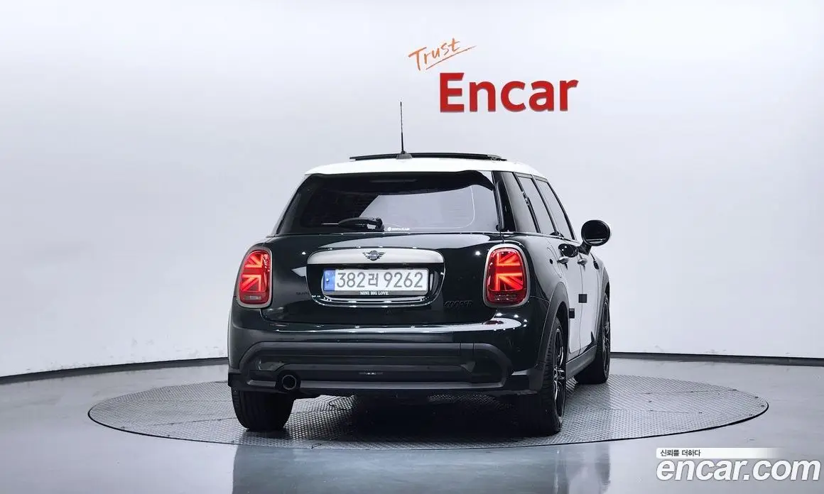 Mini Cooper 2022 1.5 автомат (гидро), фото 4 Mini Cooper 2022 1.5 автомат (гидро), фото 4