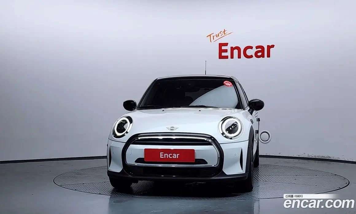 Mini Cooper 2023 1.5 автомат (гидро), фото 3