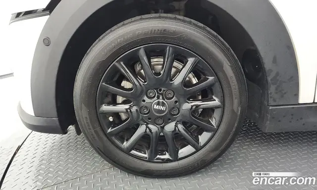 Mini Cooper 2023 1.5 автомат (гидро), миниатюра 5