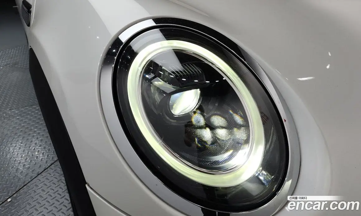 Mini Cooper 2023 1.5 автомат (гидро), фото 8
