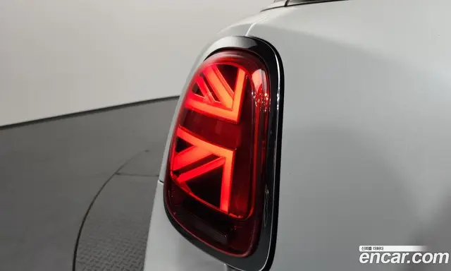 Mini Cooper 2023 1.5 автомат (гидро), миниатюра 9