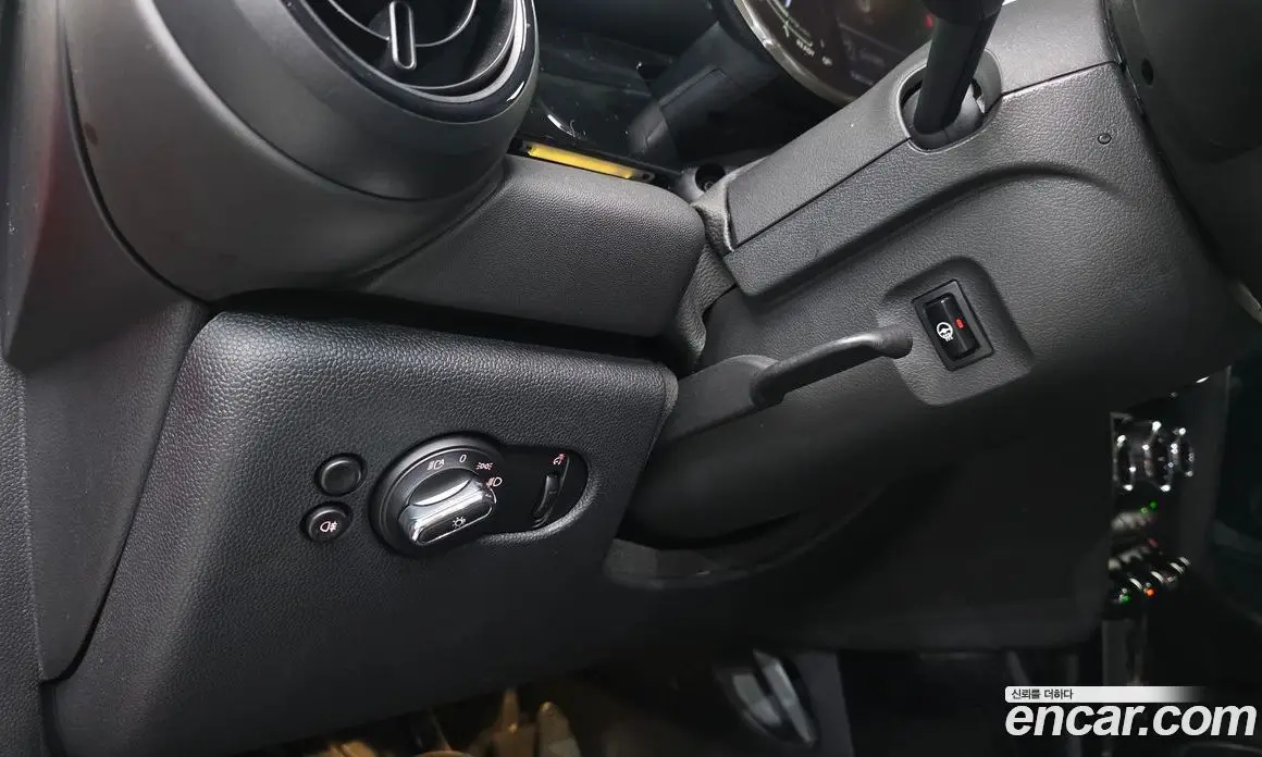 Mini Cooper 2023 1.5 автомат (гидро), фото 18